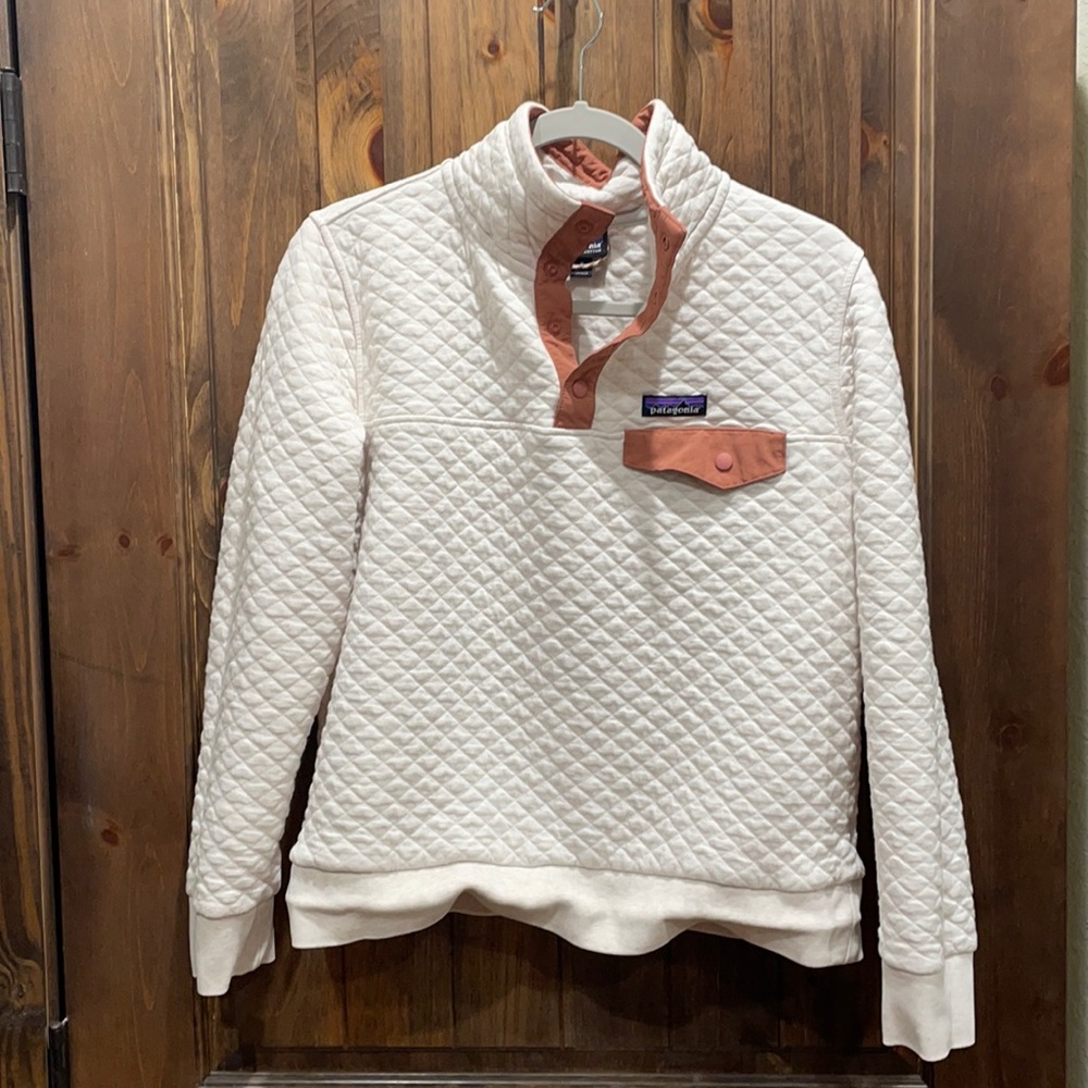 Patagonia quilted button neck pullover